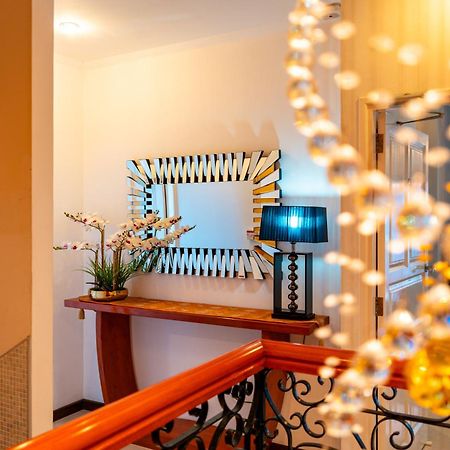 Glacis Heights Villa Luaran gambar