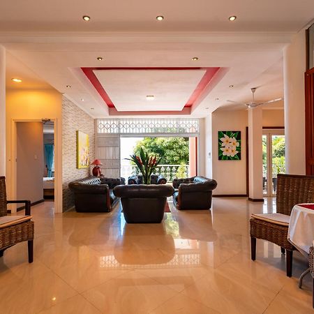Glacis Heights Villa Luaran gambar