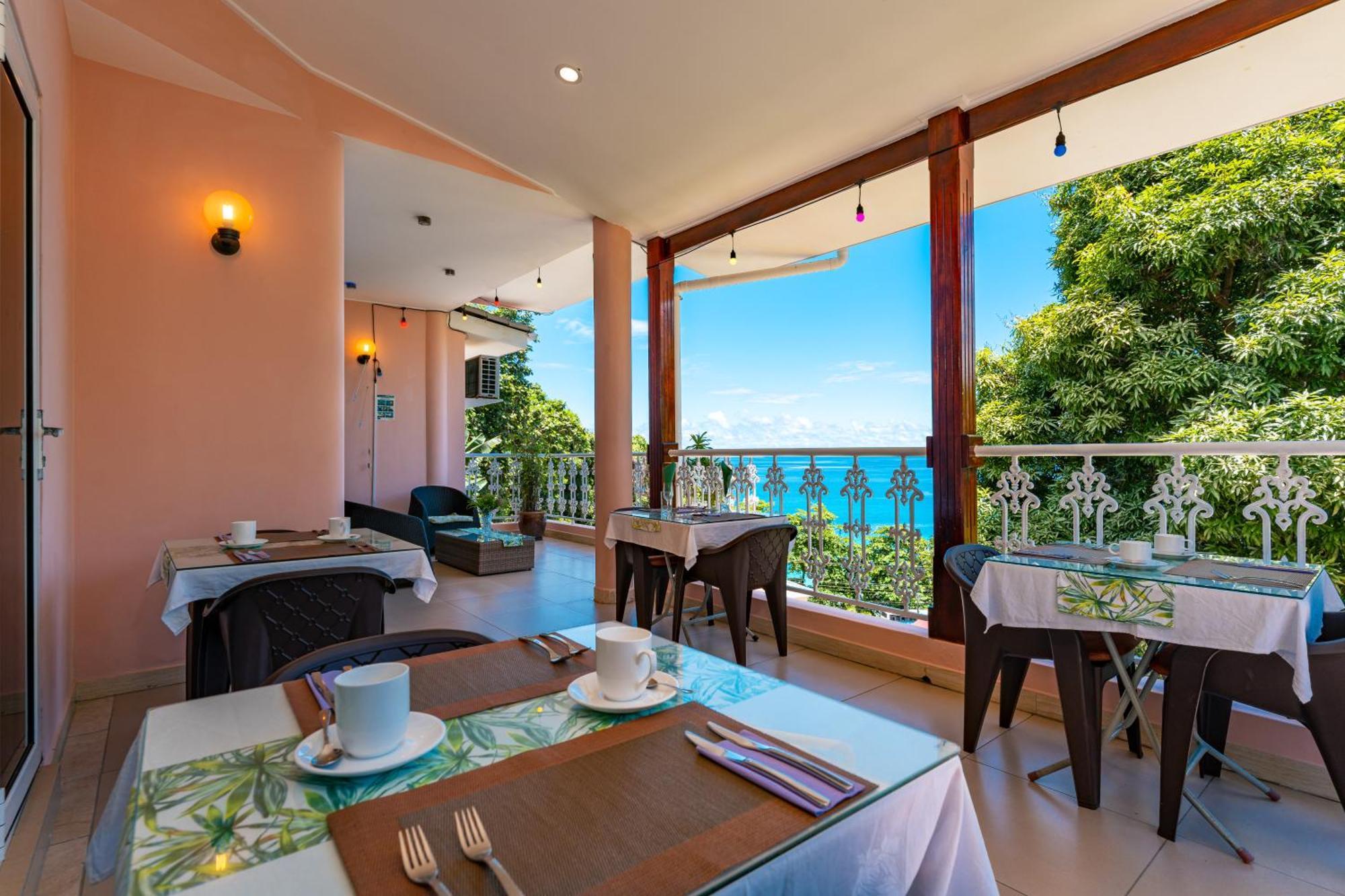 Glacis Heights Villa Luaran gambar