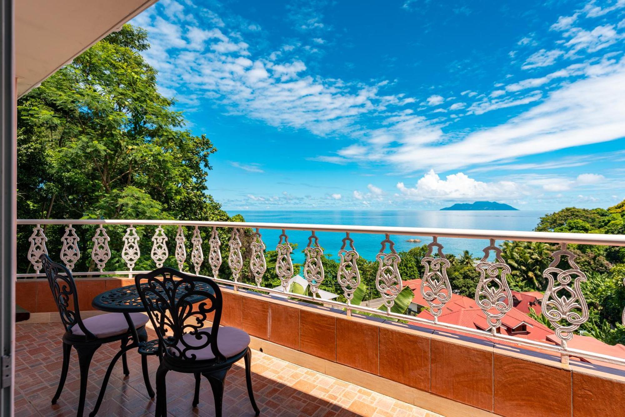 Glacis Heights Villa Luaran gambar